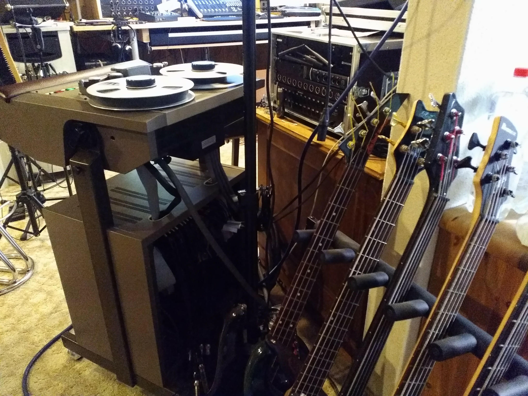 Tascam 85-16B back view